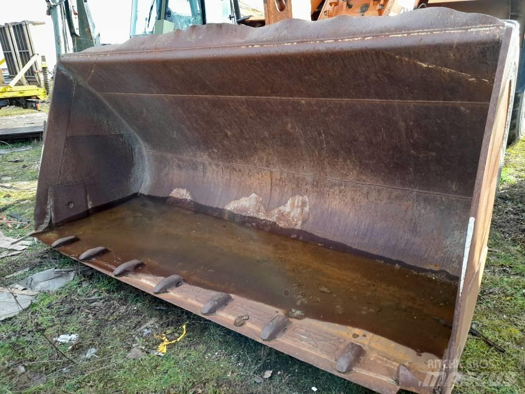 Doosan DL 420-3 لوادر بعجل