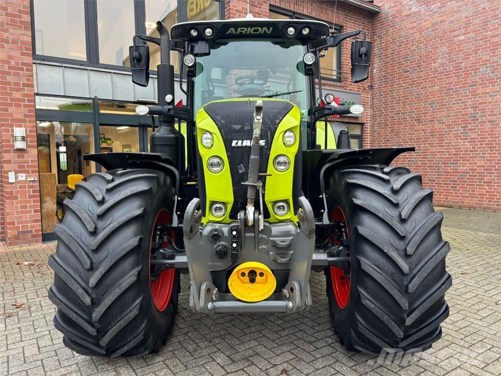 CLAAS Arion 660 الجرارات