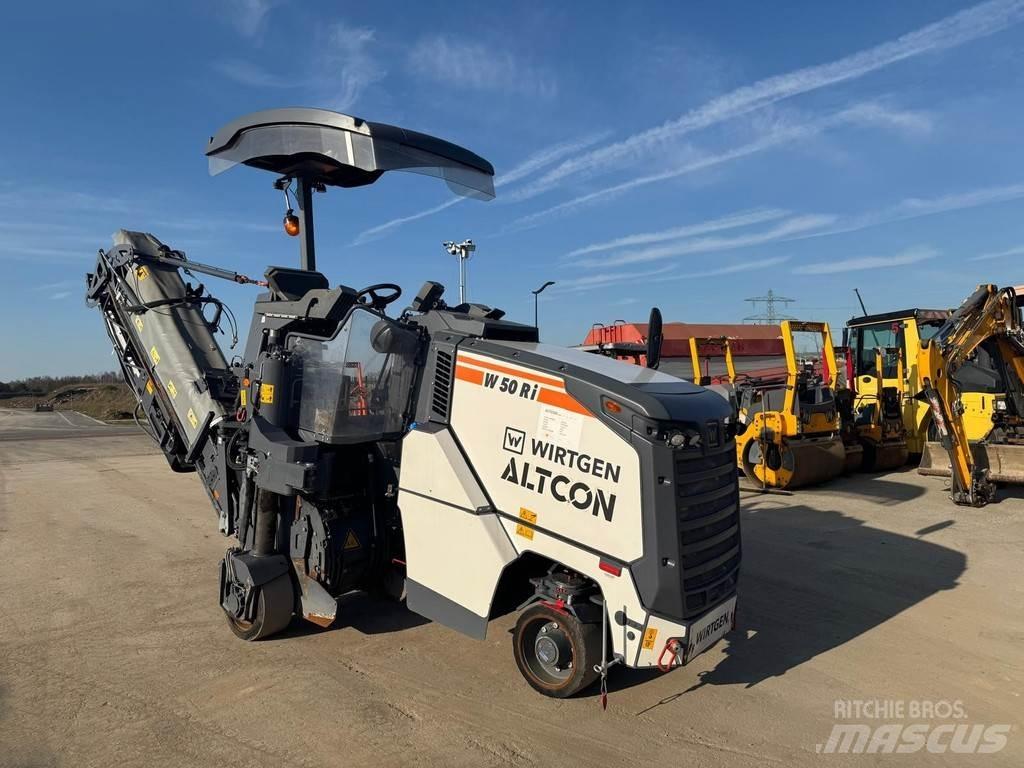 Wirtgen W 50 RI ماكينات الكشط البارد للأسفلت