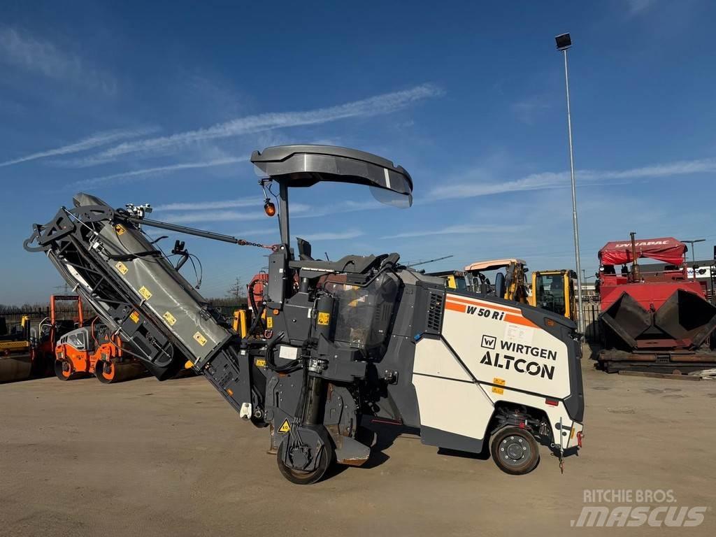 Wirtgen W 50 RI ماكينات الكشط البارد للأسفلت
