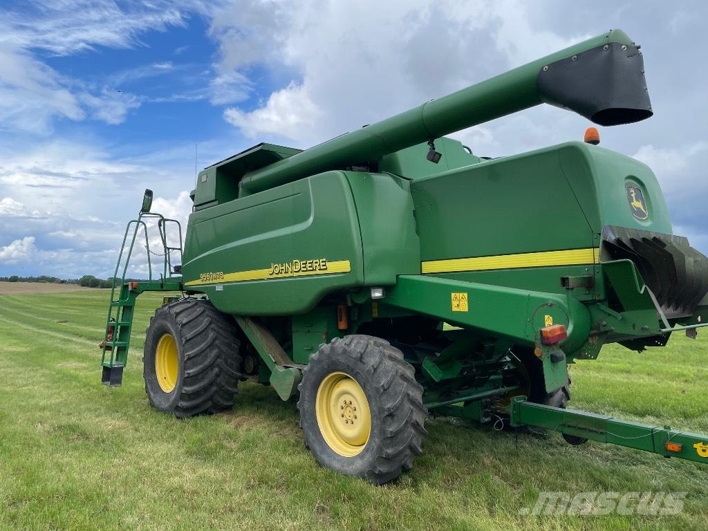 John Deere 9560 WTS حصادات