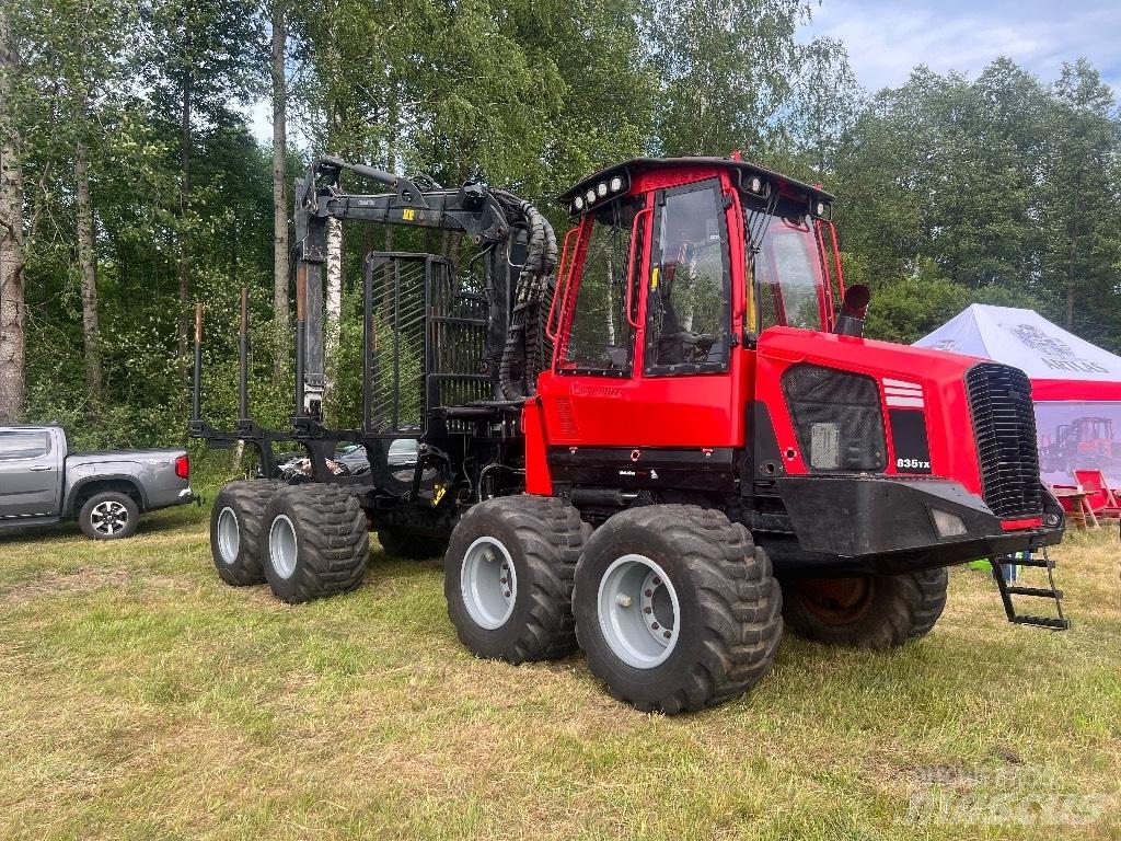 Komatsu 835 شاحنات