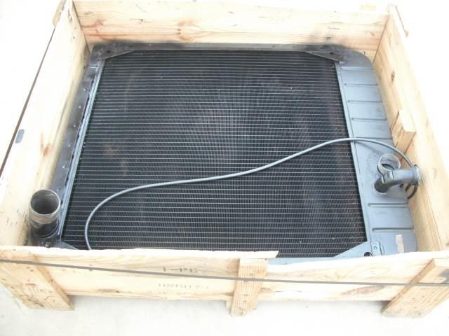 CAT radiator 140 G معدات تمهيد الطرق