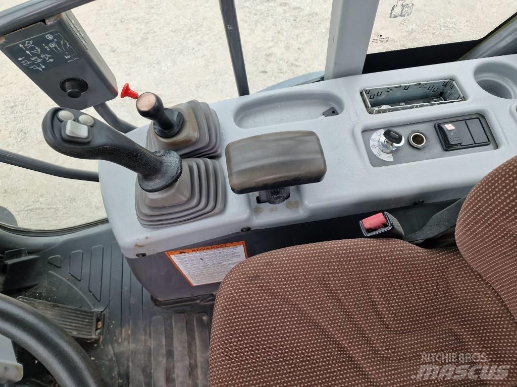Hitachi ZW 95 لوادر بعجل