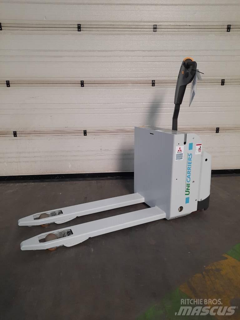 UniCarriers PLL180 معدات الرفع منخفض المستوى