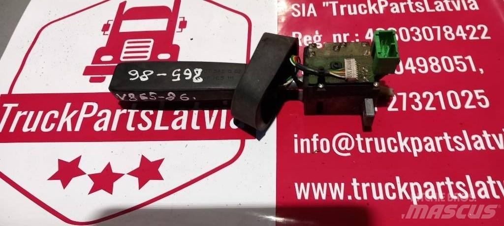 Volvo FH 12.  3944025 كابينة والداخلية