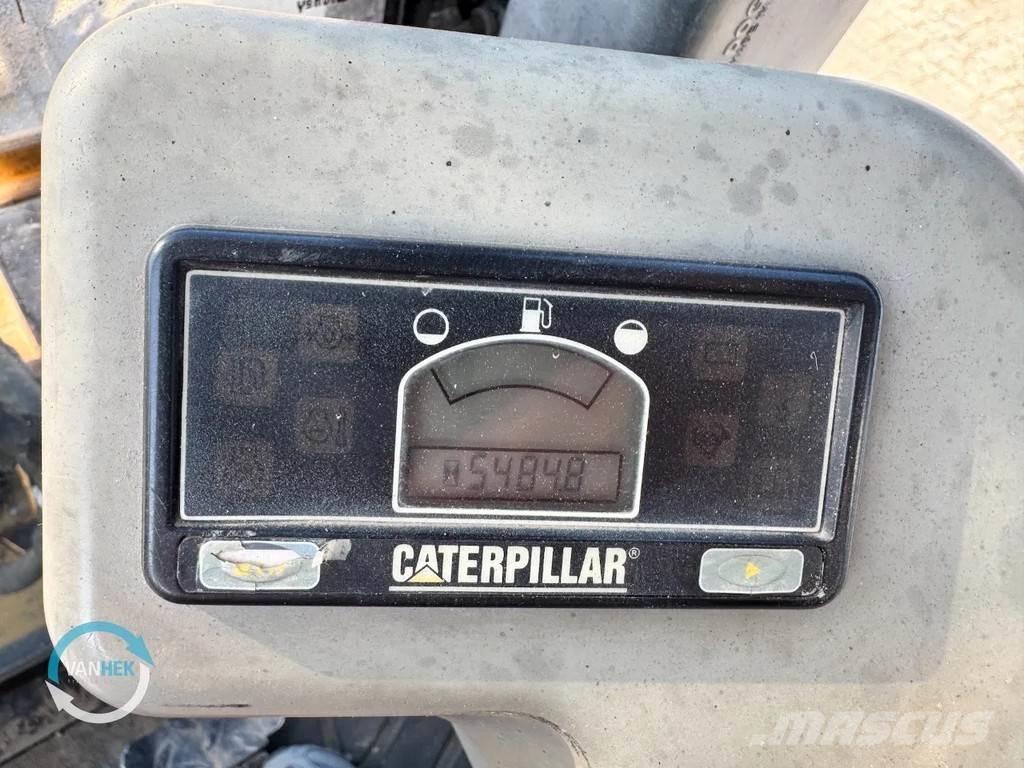 CAT 301.6C حفارات صغيرة أقل من 7 طن (حفارات صغيرة)