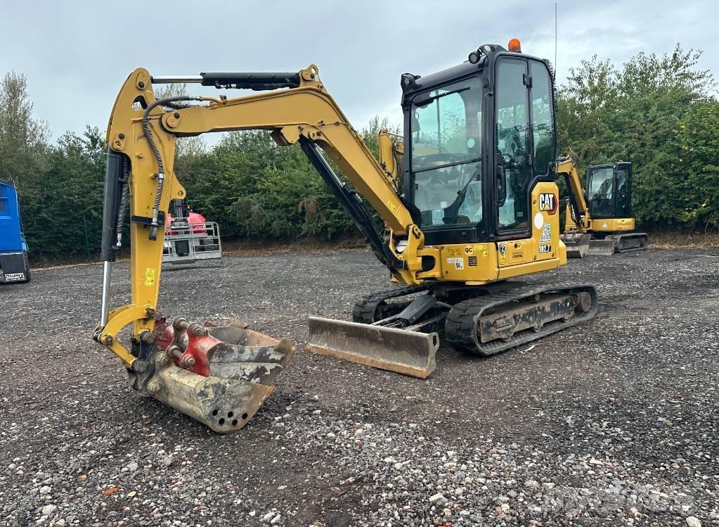 CAT 302.7 CR حفارات صغيرة أقل من 7 طن (حفارات صغيرة)