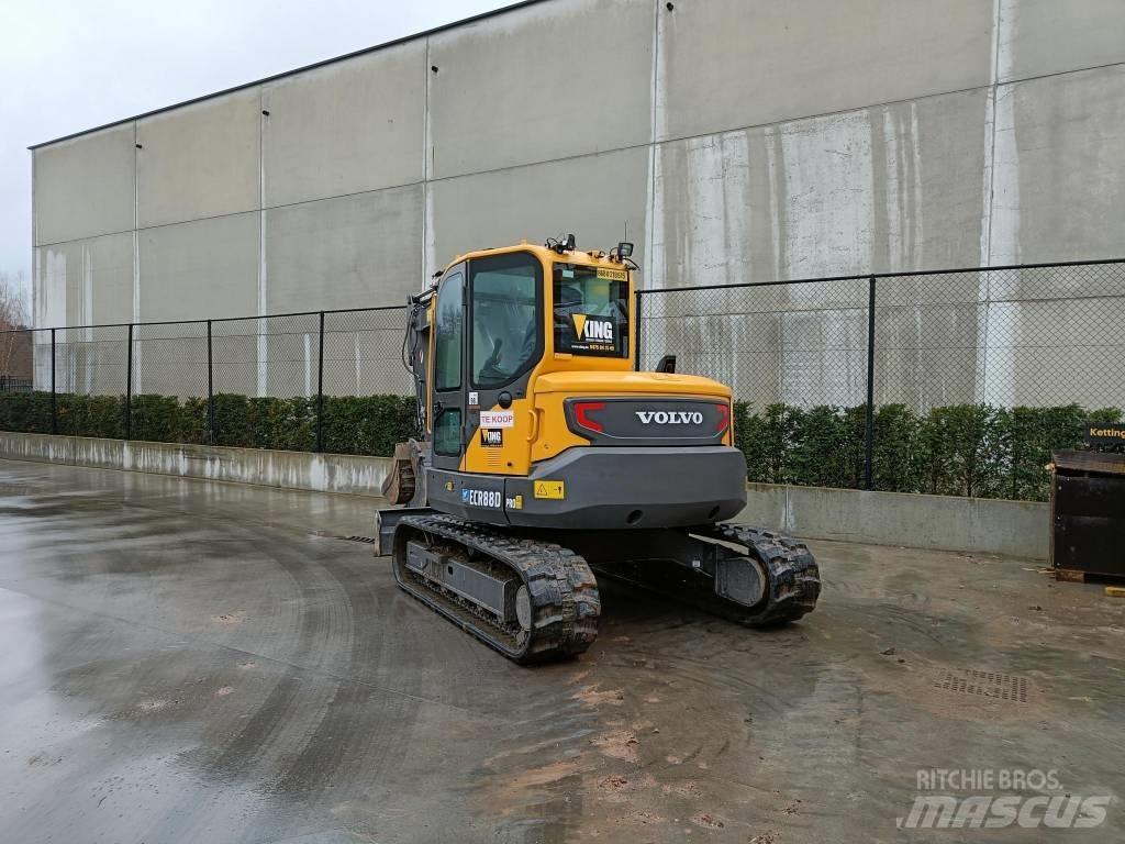Volvo ECR 88 D حفارات بعجل