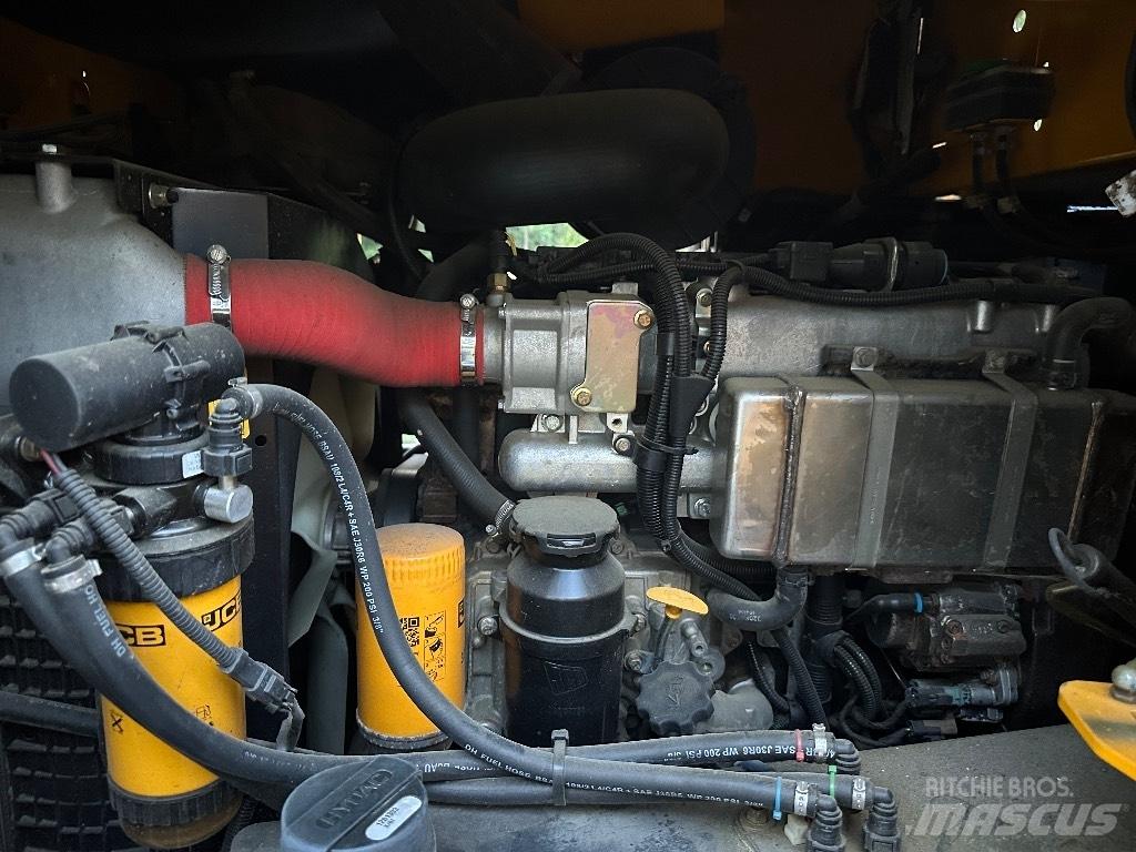 JCB 9TFT عربات نقل قلابة للمواقع