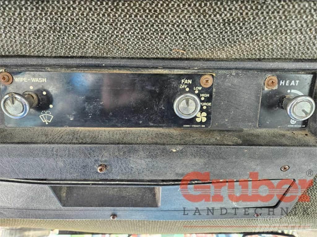 Ford 6810 A الجرارات