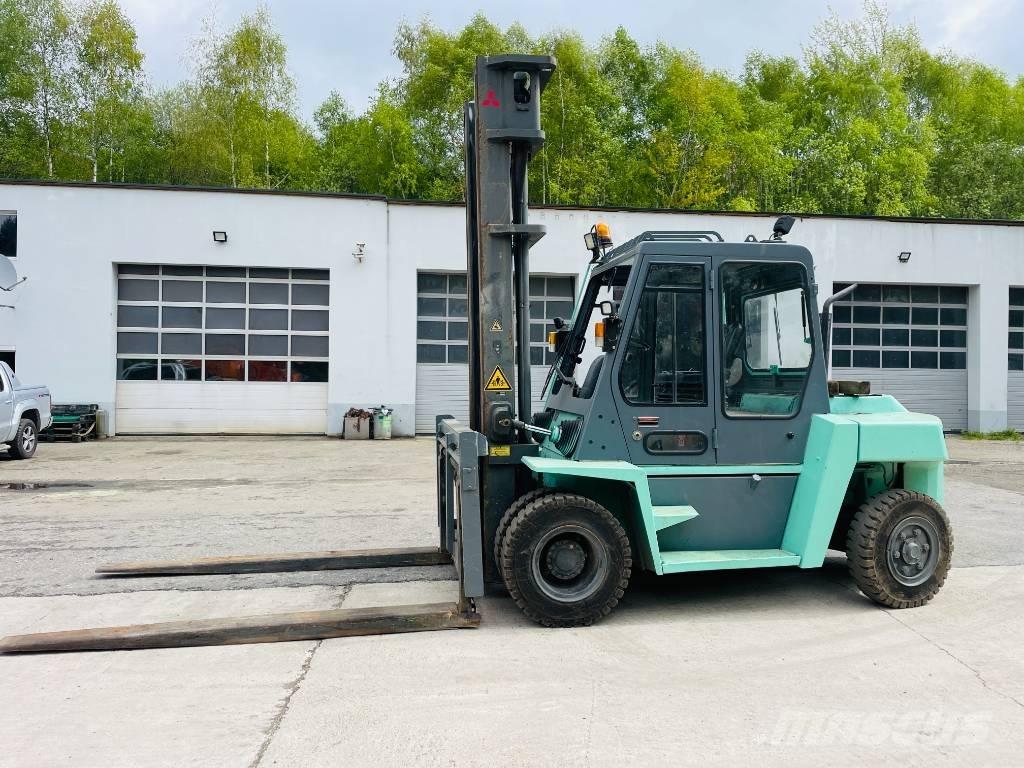 Mitsubishi FD 70 شاحنات الديزل