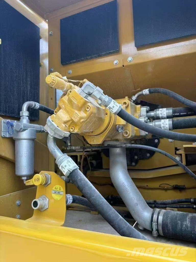 CAT 336 GC حفارات زحافة