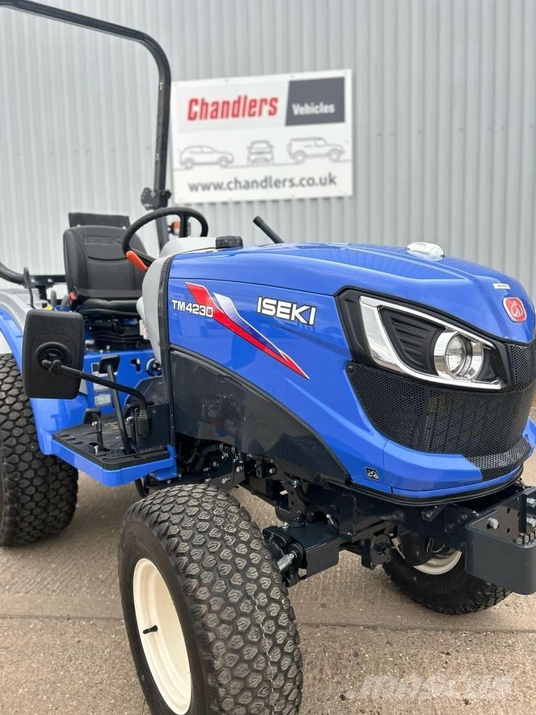 Iseki TM 4230 جرارات مدمجة