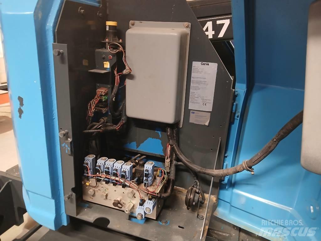 Genie Z 34/22 N رافعات سلة مفصلية