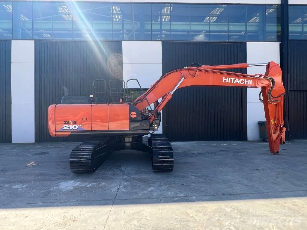 Hitachi ZX 210 LC-6 حفارات زحافة