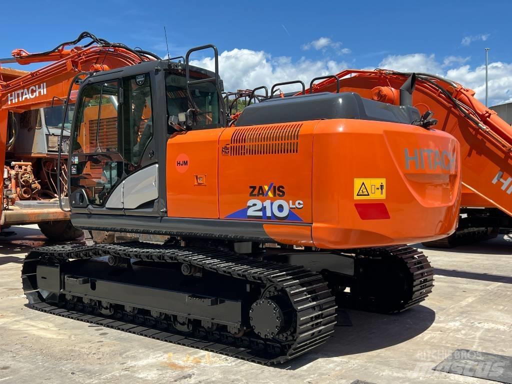 Hitachi ZX 210 LC-6 حفارات زحافة