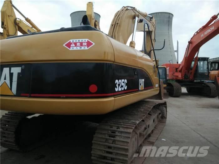 CAT 325 C حفارات زحافة
