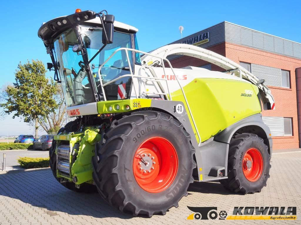 CLAAS Jaguar 950 4x4 علافات ذاتية الدفع