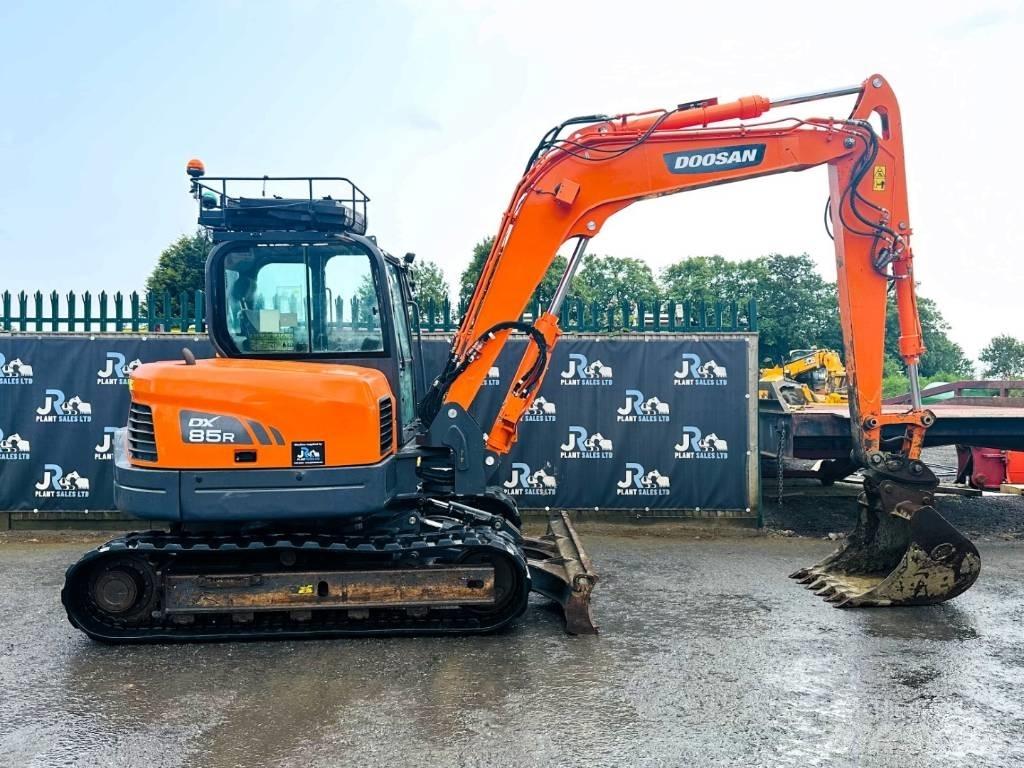 Doosan DX 85 R-3 حفارات وسط 7 طن - 12 طن