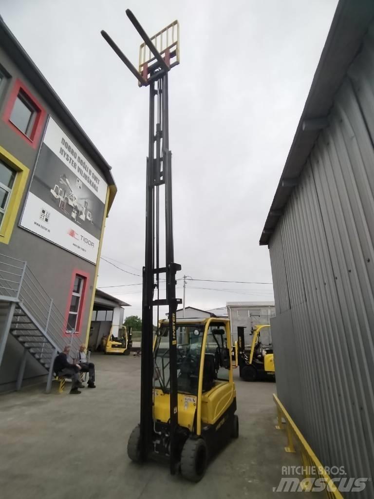 Hyster J 2.0 XNT LWB شاحنات ذات رافعات شوكية تعمل بالكهرباء