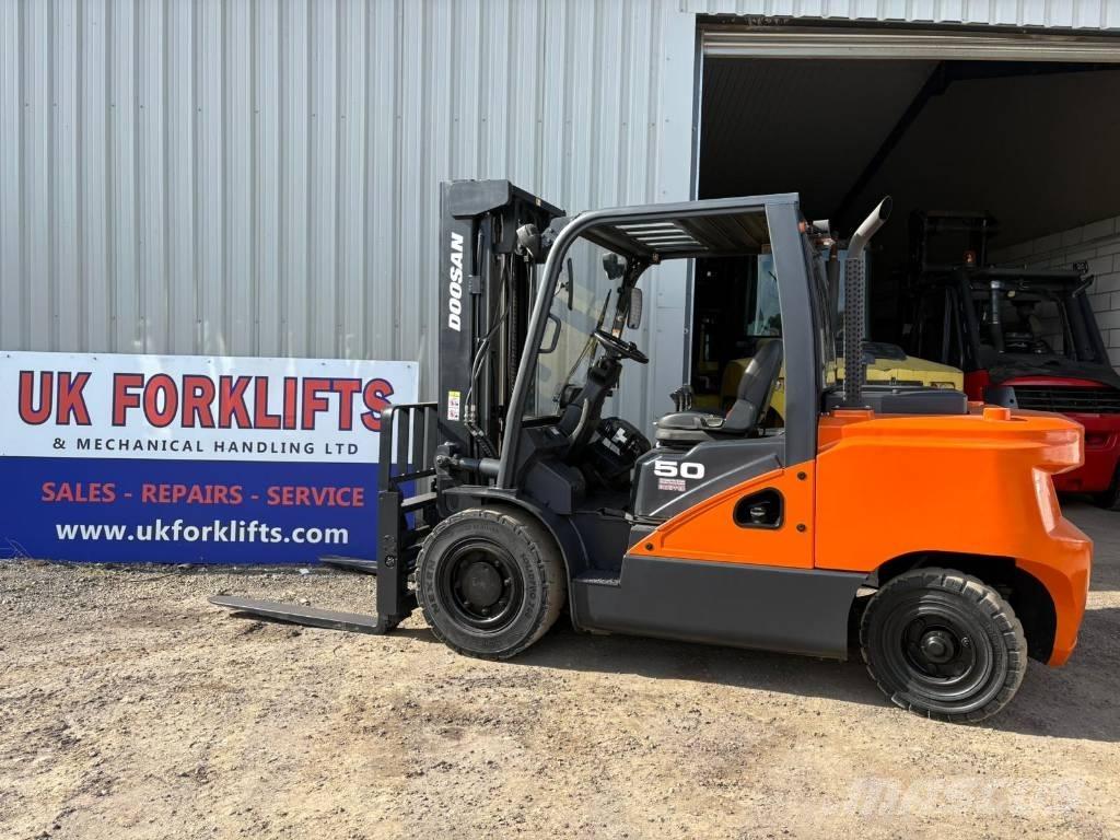 Doosan D50SC-7 شاحنات الديزل