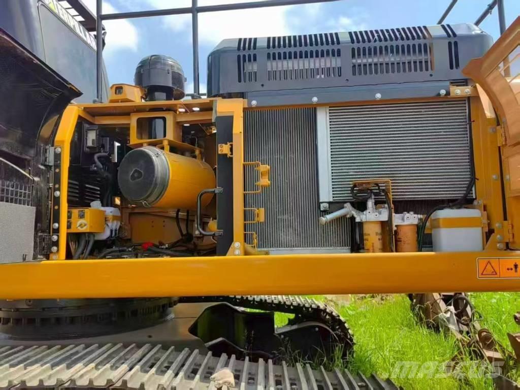 CAT 340 D L حفارات زحافة