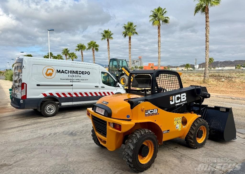 JCB 520-40 مناولات متداخلة