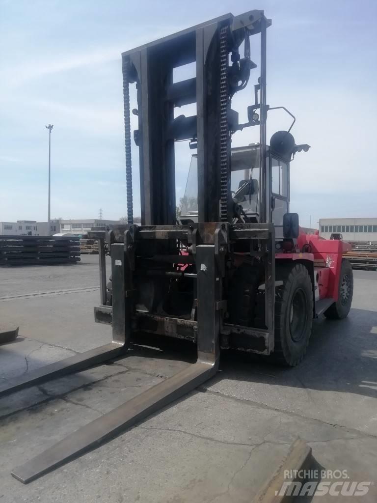 Kalmar DCF 220-12LB شاحنات الديزل