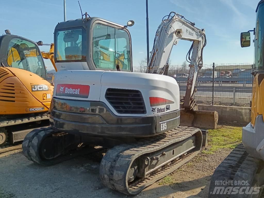 Bobcat E 80 EA حفارات وسط 7 طن - 12 طن