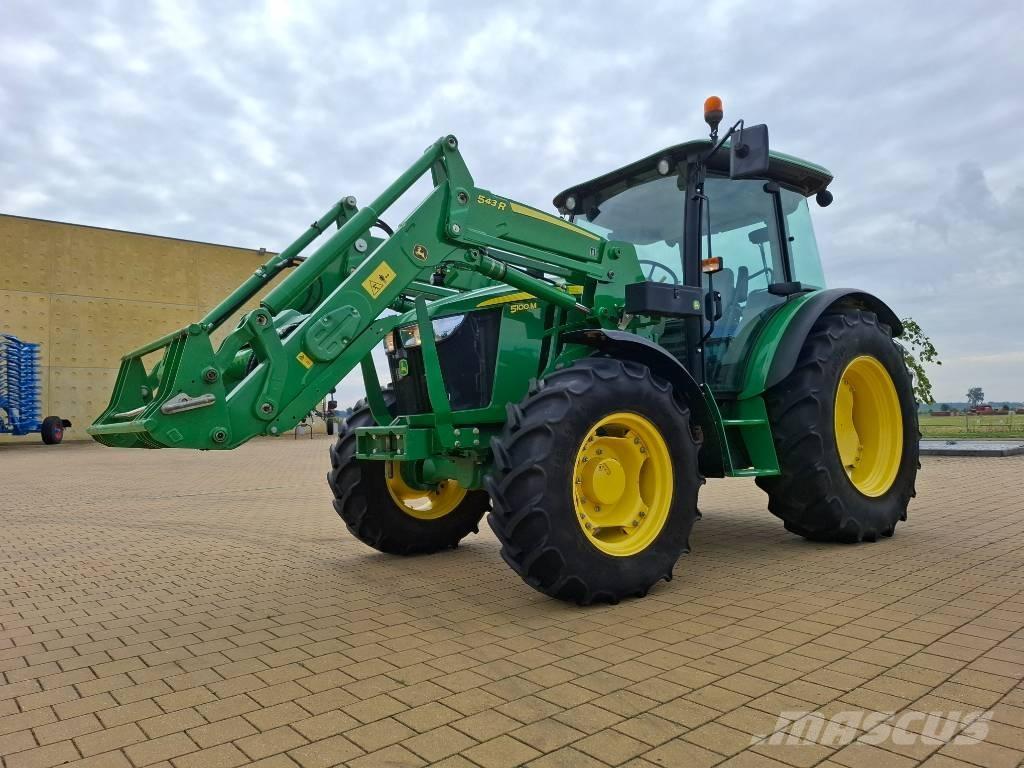 John Deere 5100M الجرارات