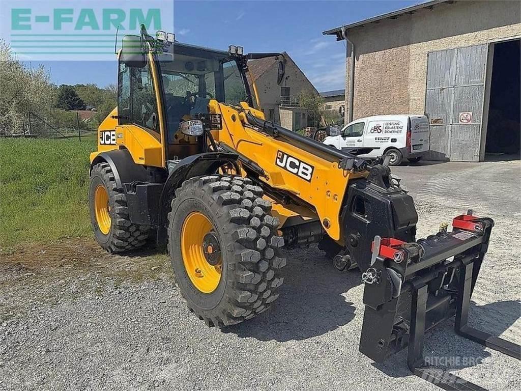 JCB tm 320 agri لوادر بعجل