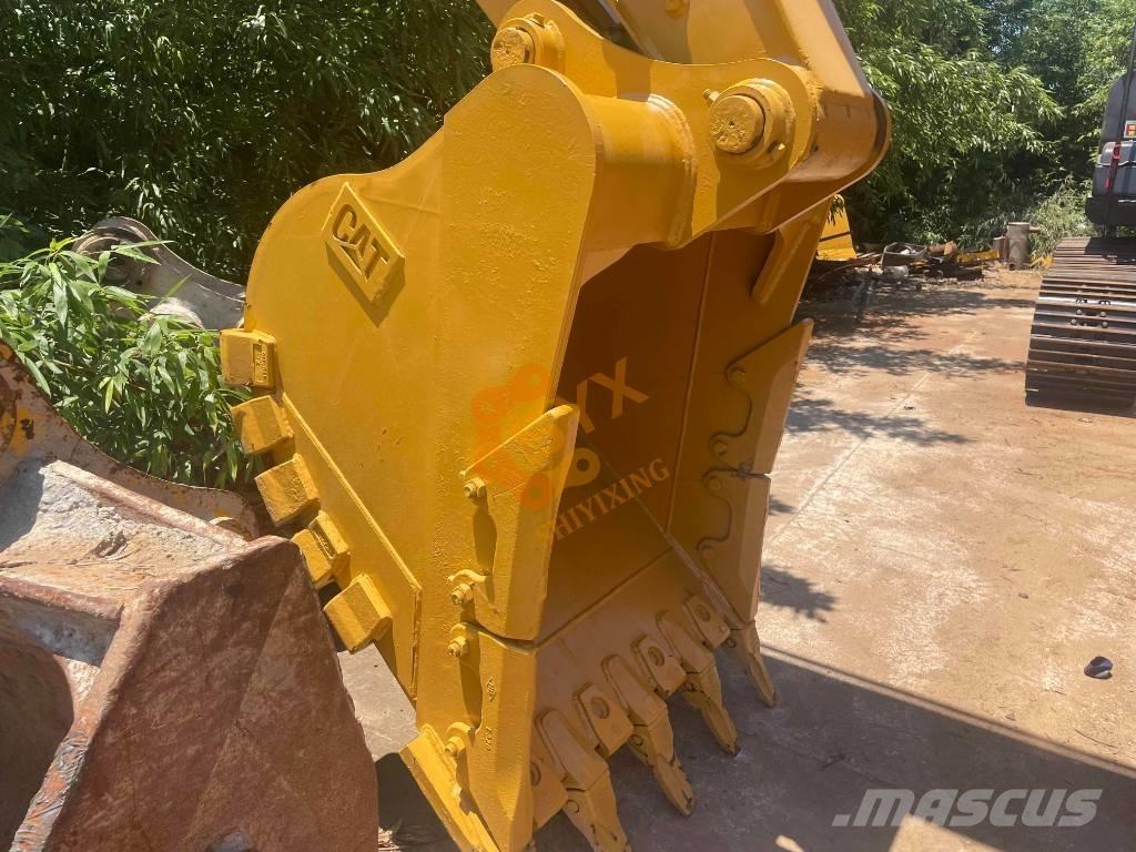 CAT CAT320GC حفارات زحافة