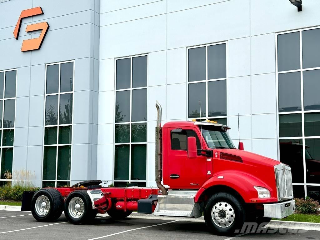 Kenworth T 880 وحدات الجر