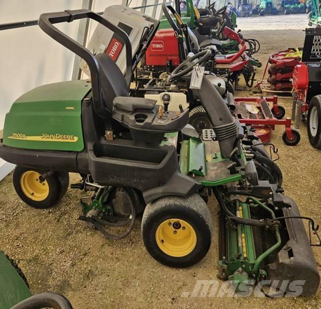 John Deere 2500 A محشات الخضر
