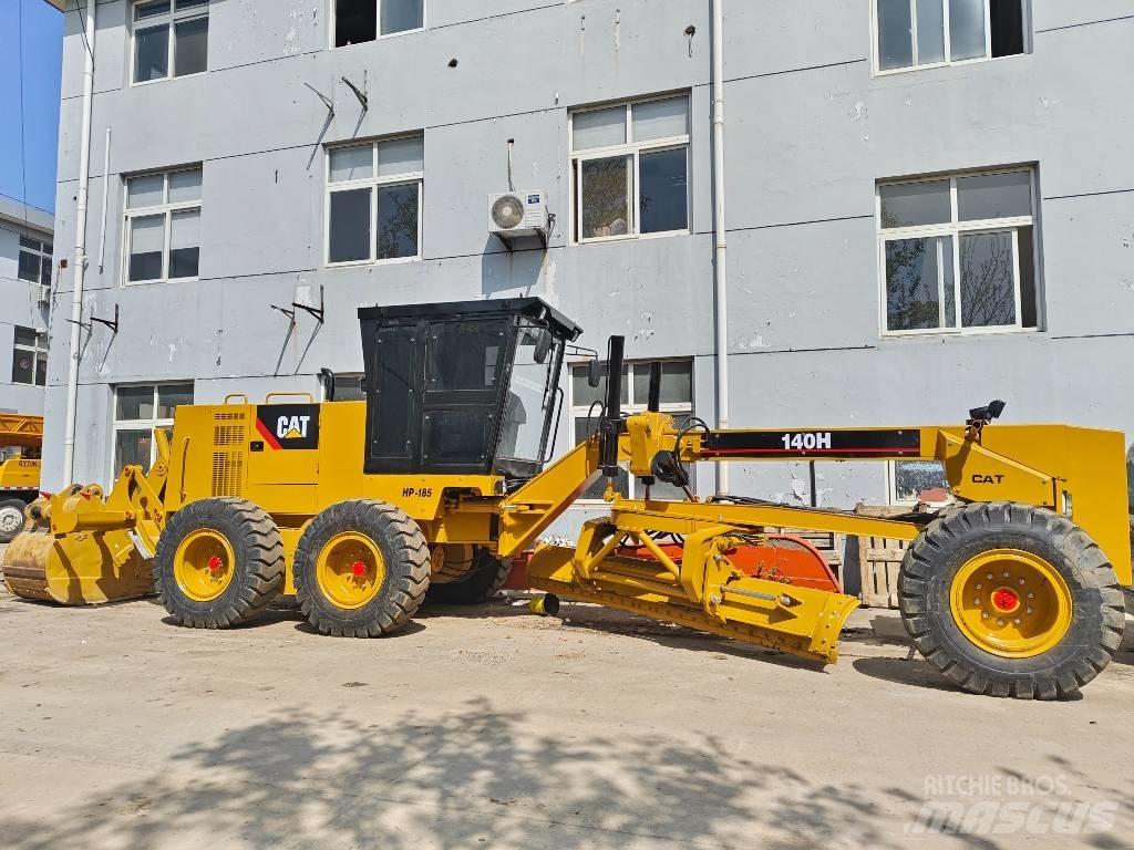 CAT 140 H معدات تمهيد الطرق