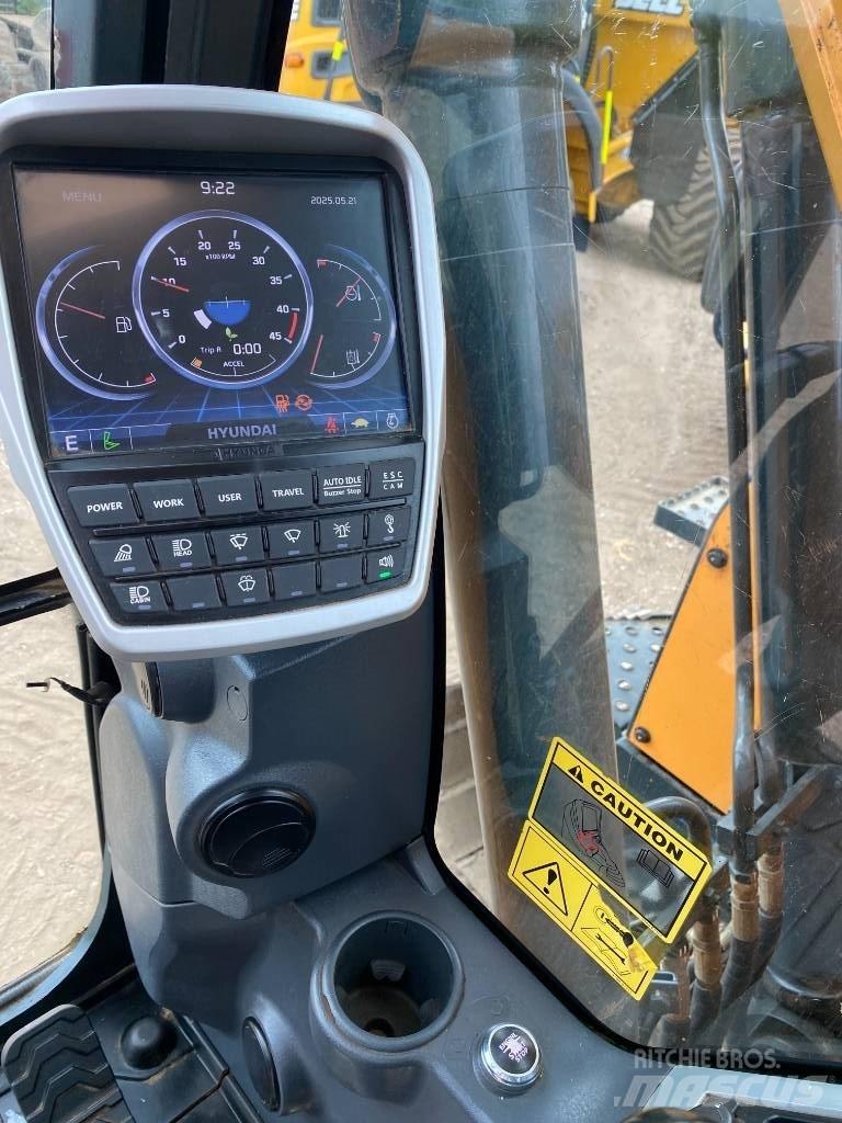 Hyundai HX130 LCR حفارات زحافة