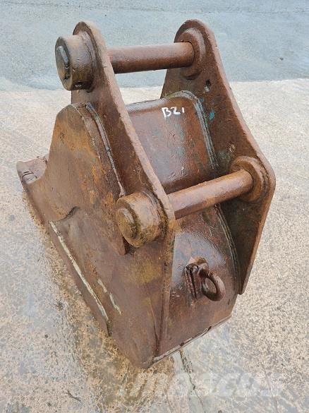  18 BUCKET, 60mm PINS دلاء