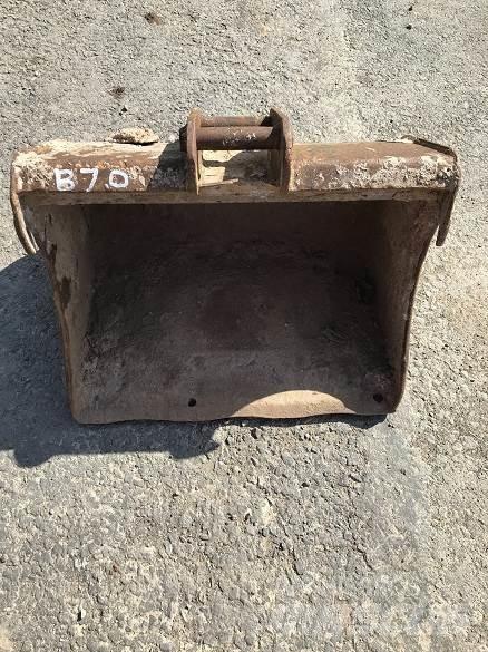  2' BUCKET, 30mm PINS دلاء