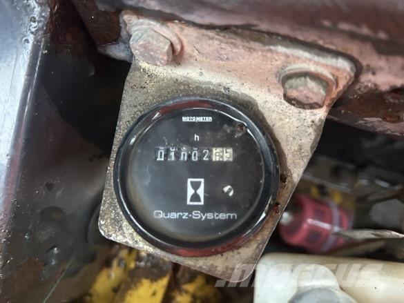 Bomag ROLLER BW80 مداحل ثنائية الاسطوانة