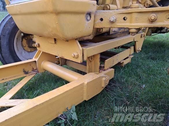 Ford 2000 TRACTOR أخرى