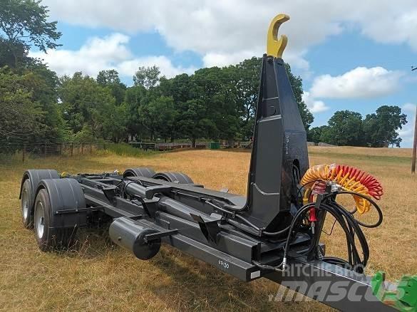  HOOKLIFT TRAILER أخرى