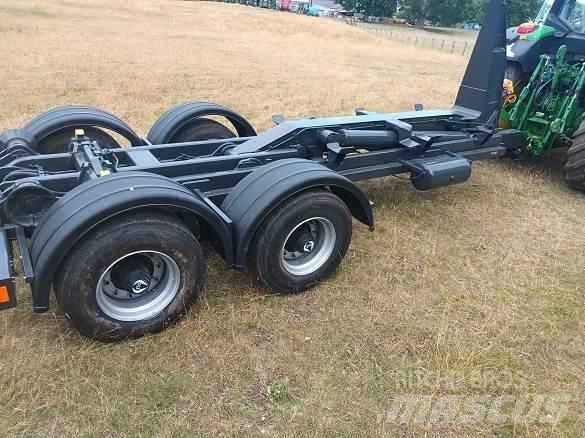  HOOKLIFT TRAILER أخرى
