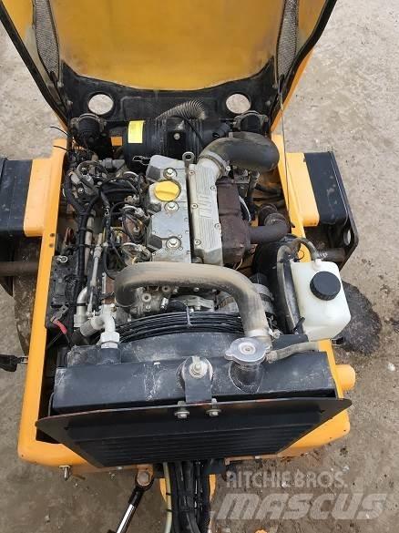 JCB ROLLER VMT 260 مداحل ثنائية الاسطوانة