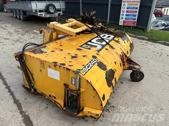 JCB SWEEPER SC240 أخرى