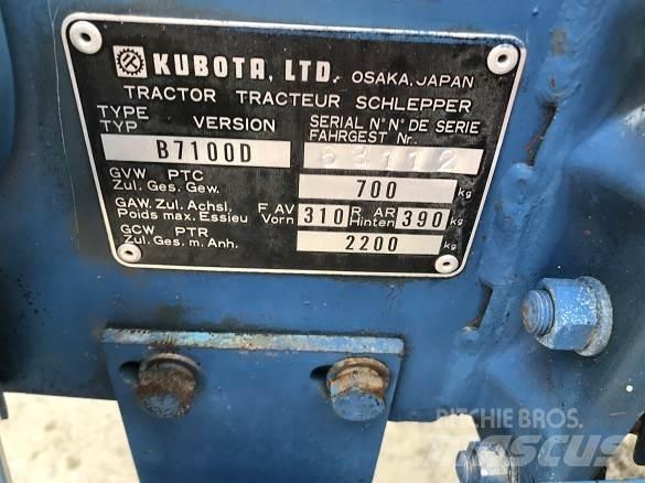 Kubota B7100D جرافات عكسية