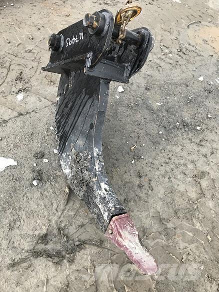  RIPPER TOOTH JCB 3CX دلاء