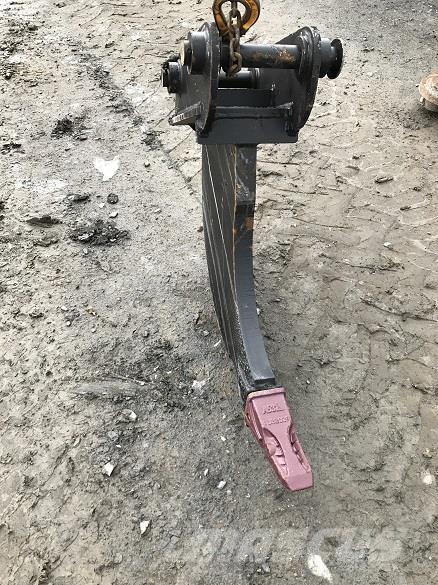  RIPPER TOOTH JCB 3CX دلاء