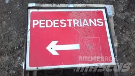  VARIOUS ROAD SIGNS أخرى