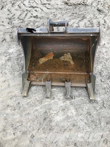  WHITES ZX26 24 دلاء